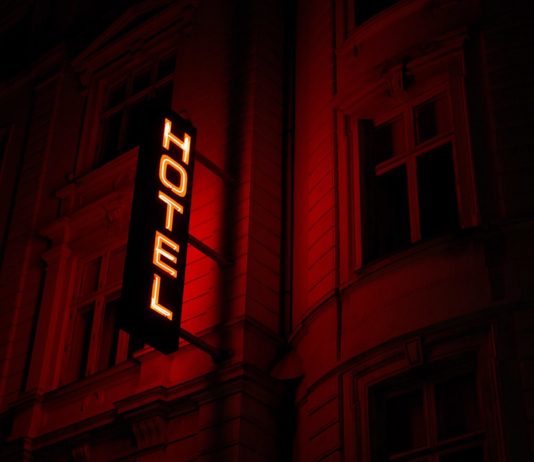 hotele bezprawnie gromadzą dane