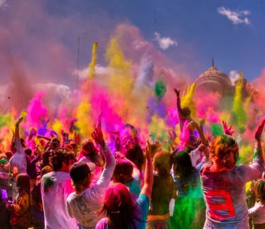 Festiwal holi w Polsce